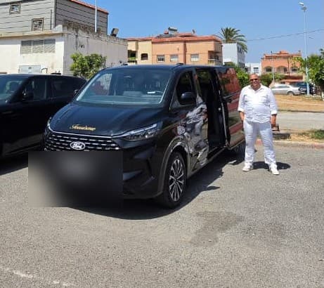 Minivan – Elbo Tours