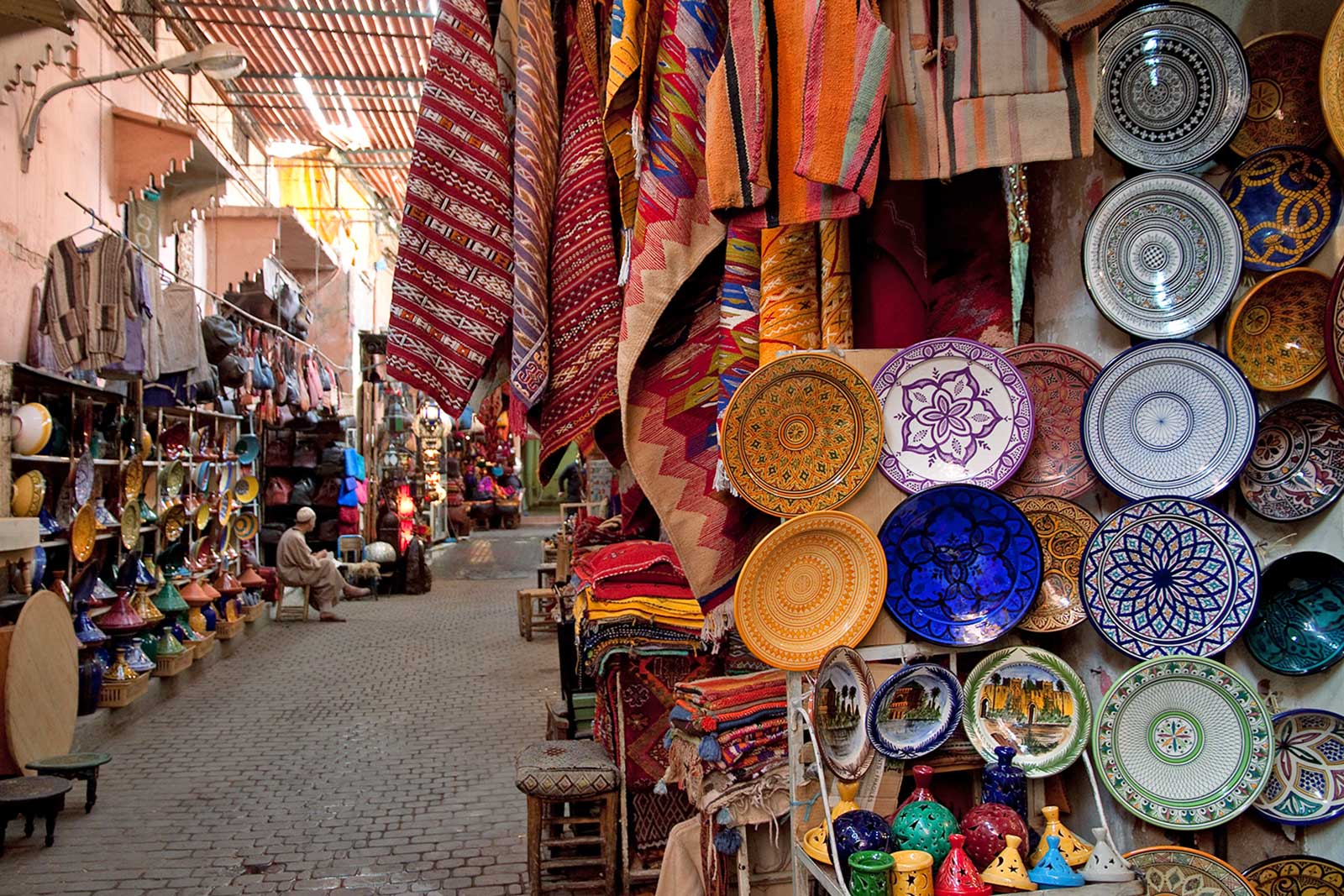 A Guide to Navigating the Souks of Marrakech